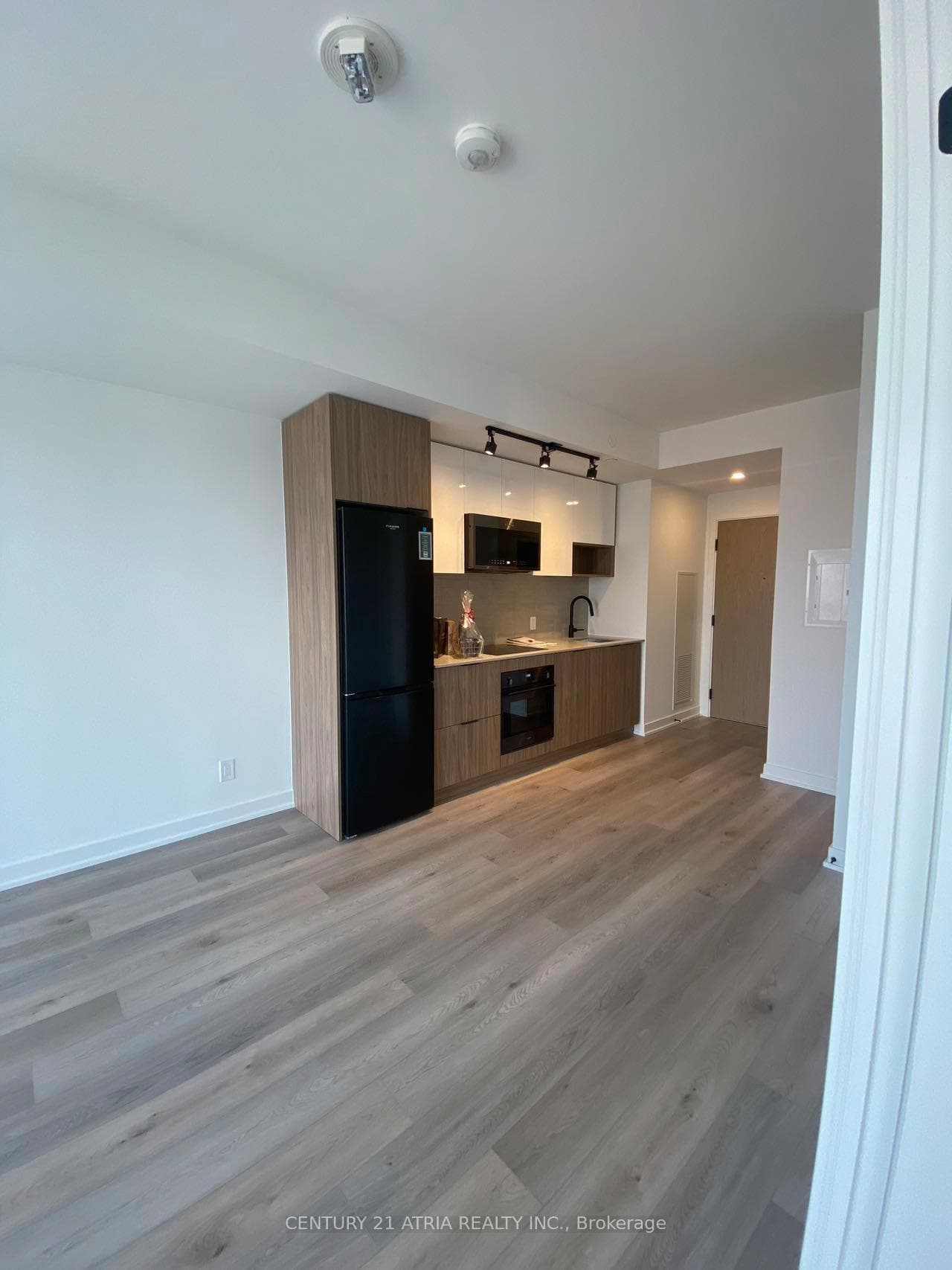 5 Defries Street Unit 2109 photo 4
