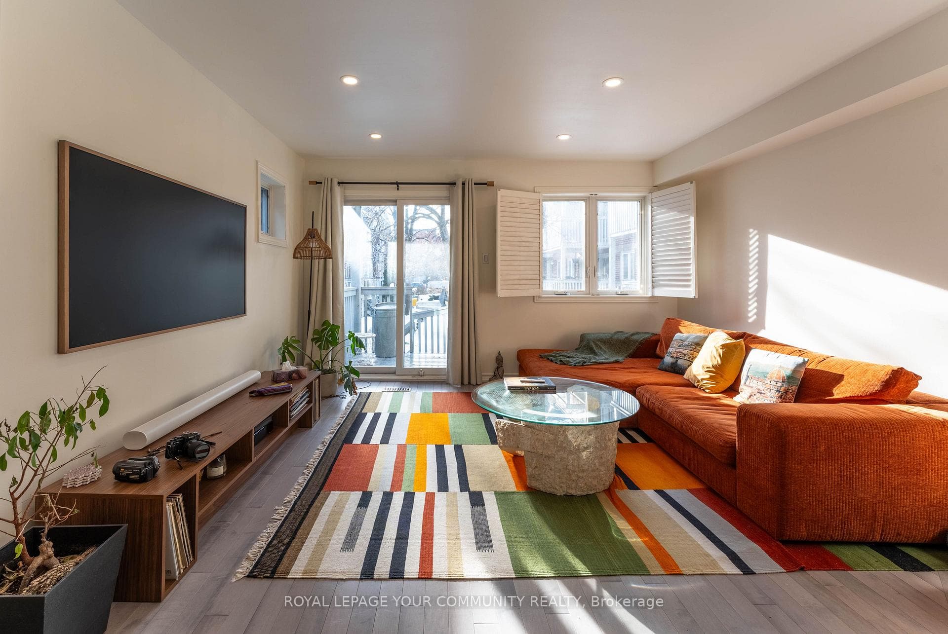 32 A Massey Street photo 6