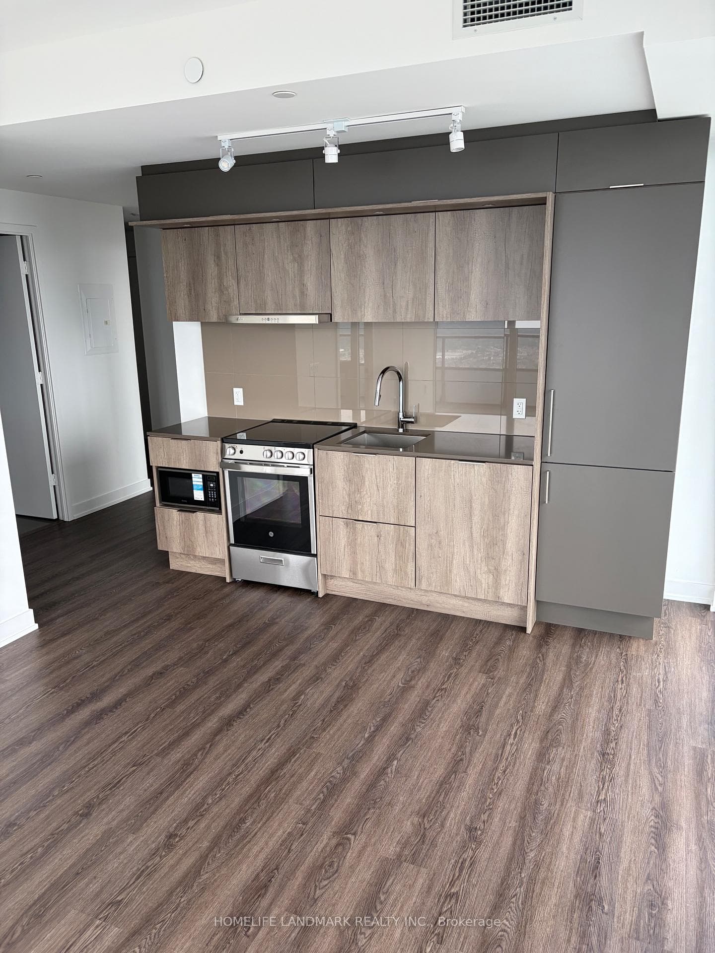 448 Burnhamthorpe Road Unit 4608 photo 11