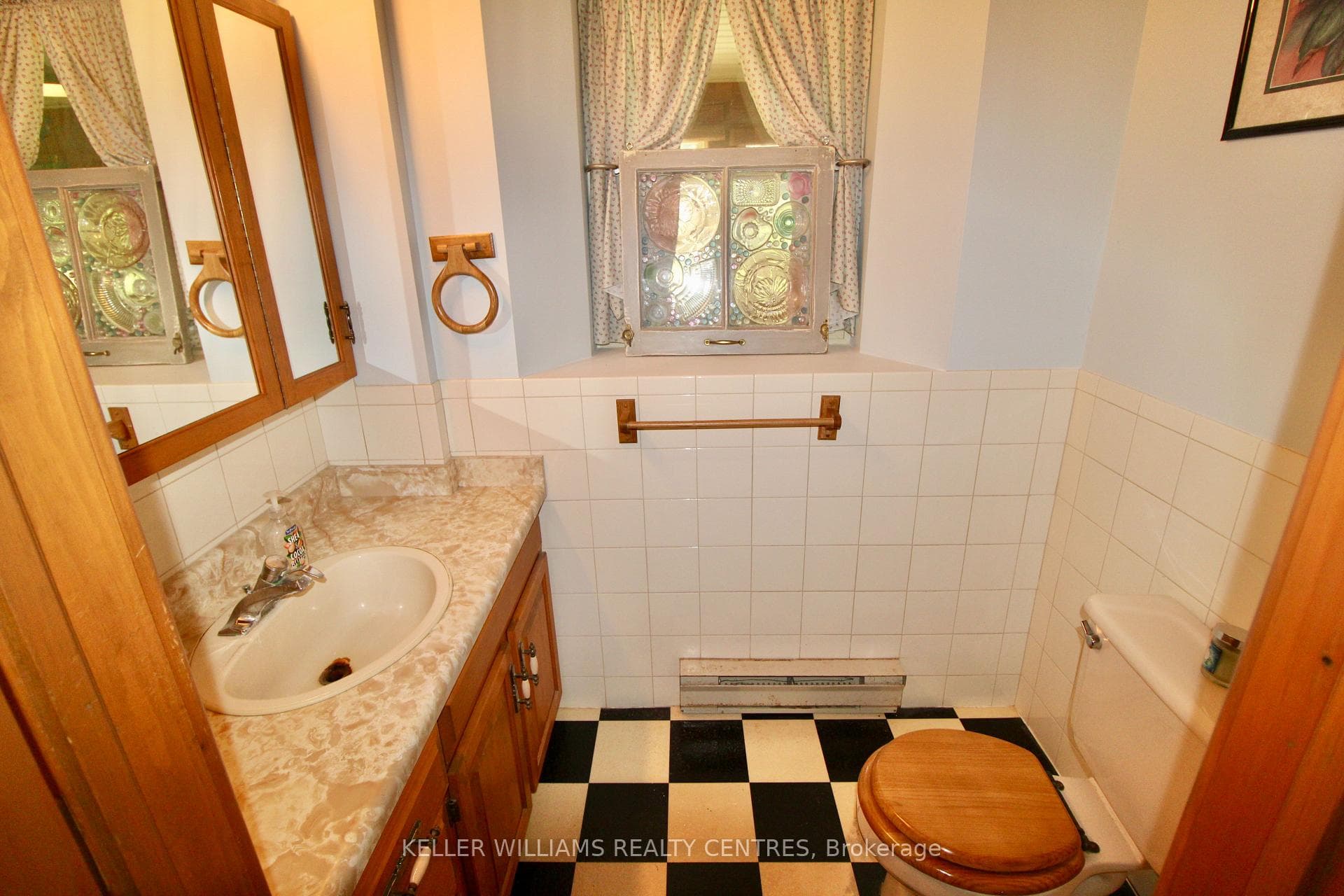 472 Jacob Street photo 19