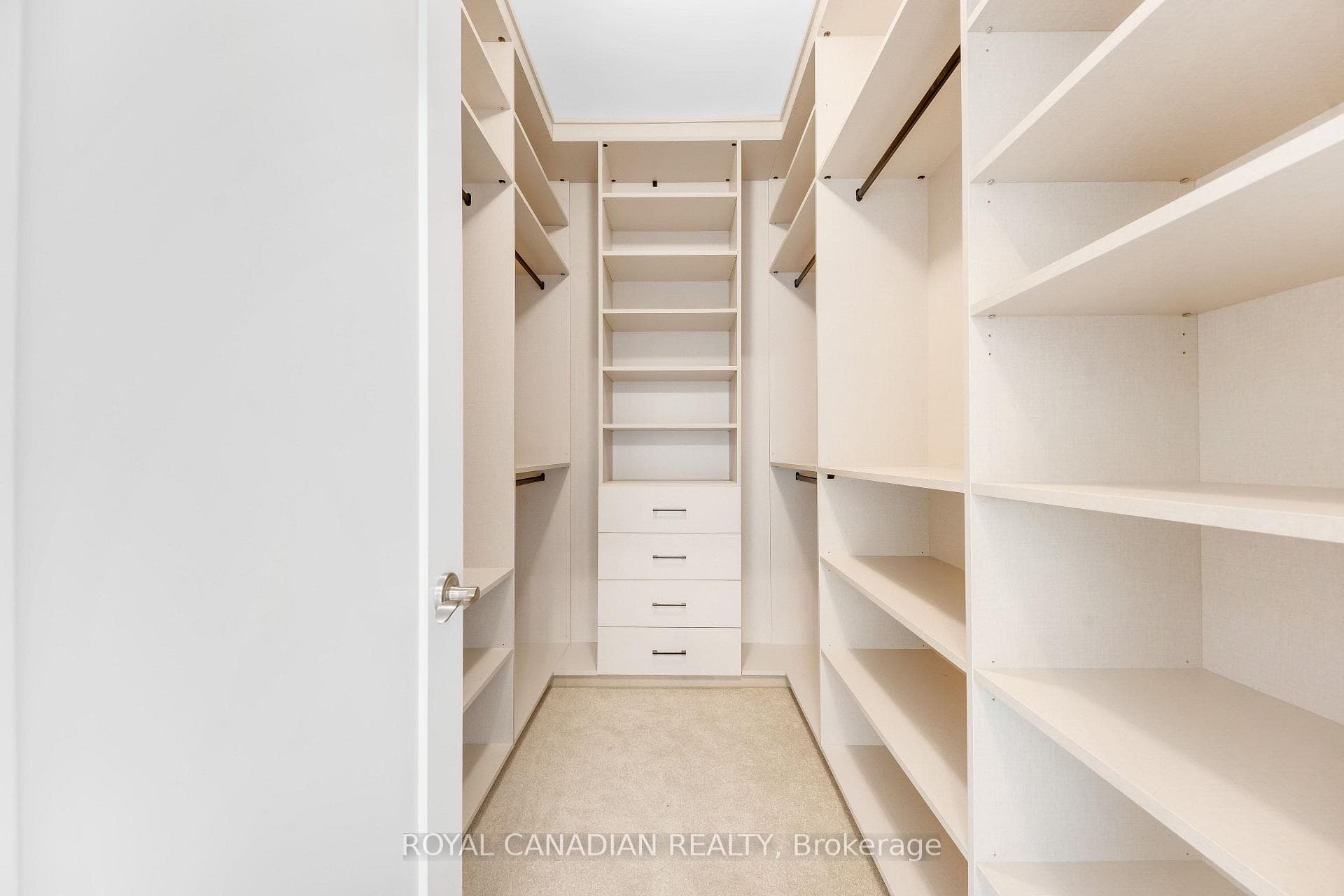Walk in Closet