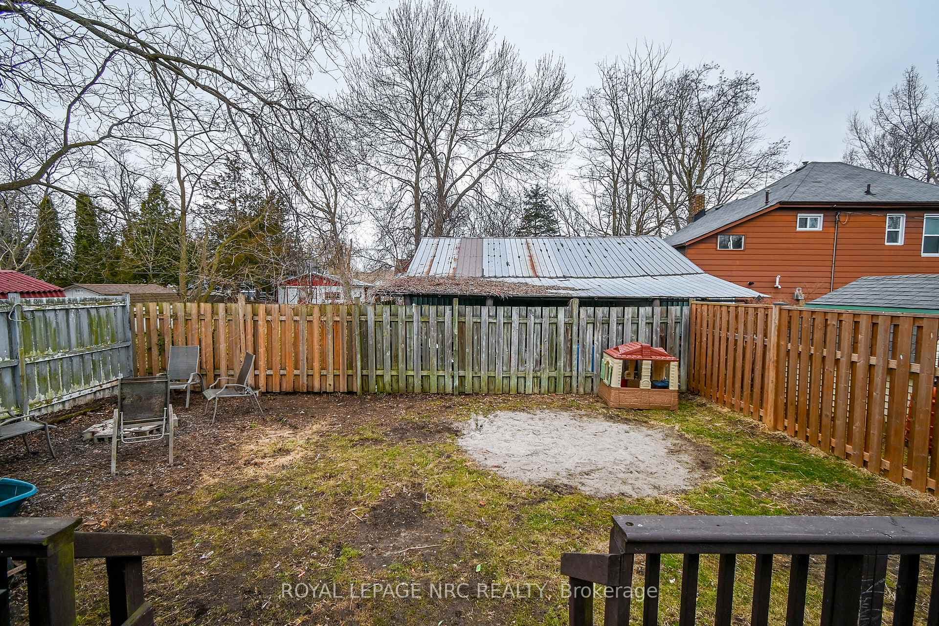 426 Ross Avenue photo 33