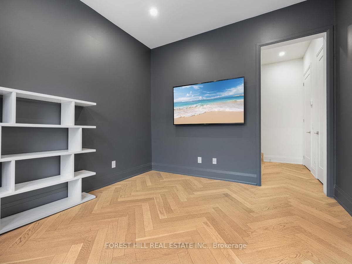 18 Greenbriar Road Unit 3 photo 9