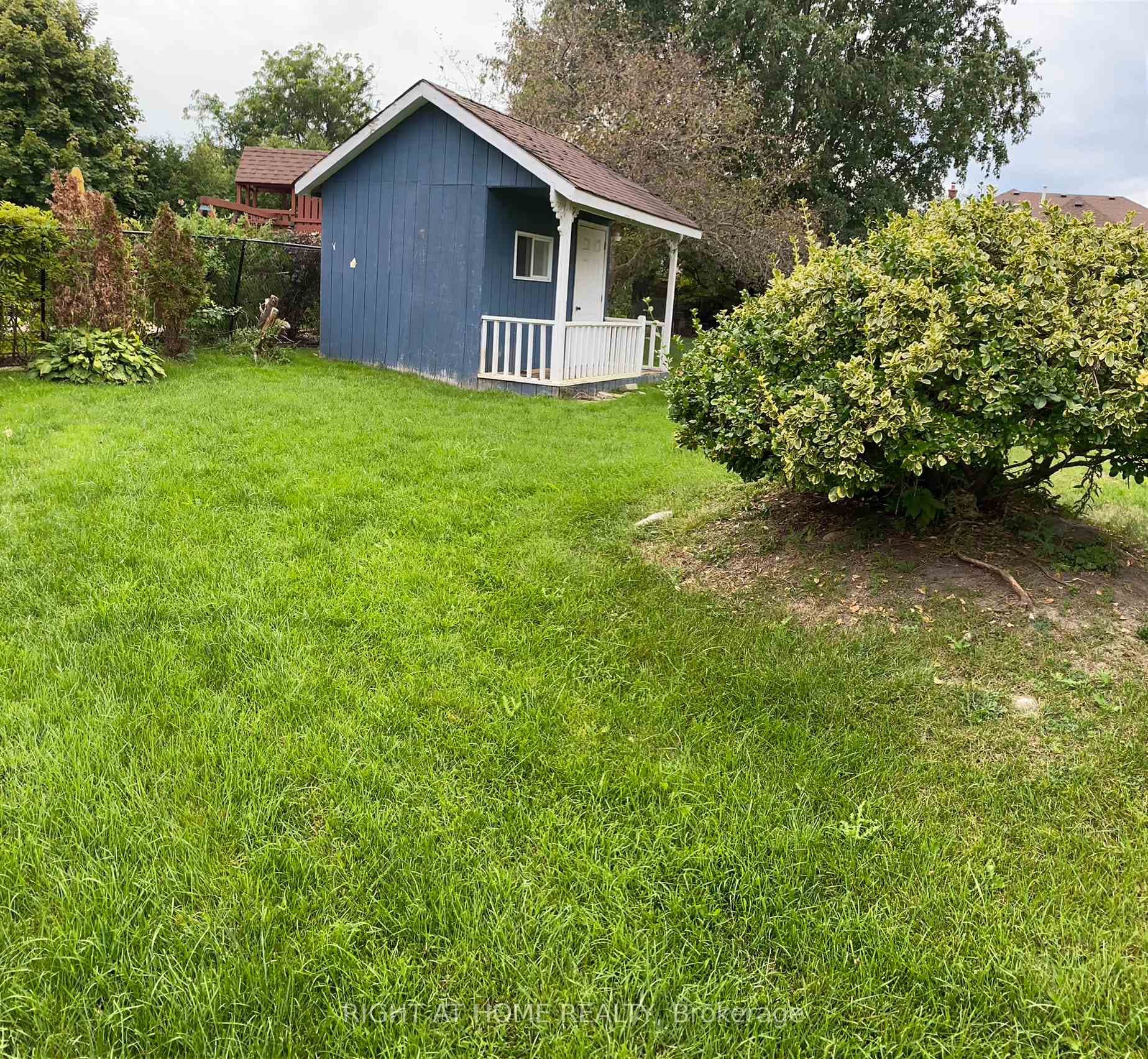 92 Nelson Circle photo 25