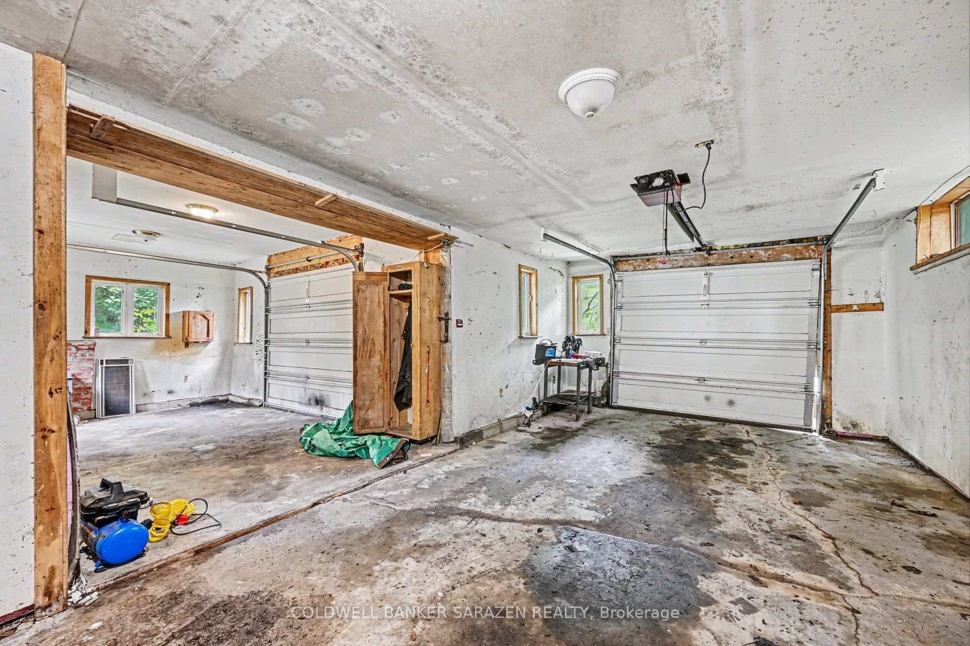 Bunkie 2.5 Garage
