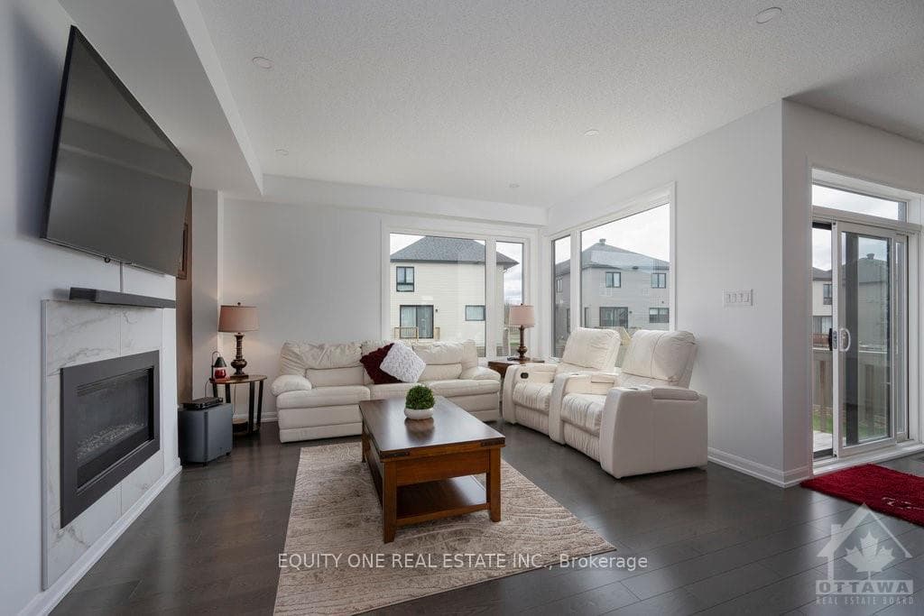 1133 DIAMOND Street photo 11