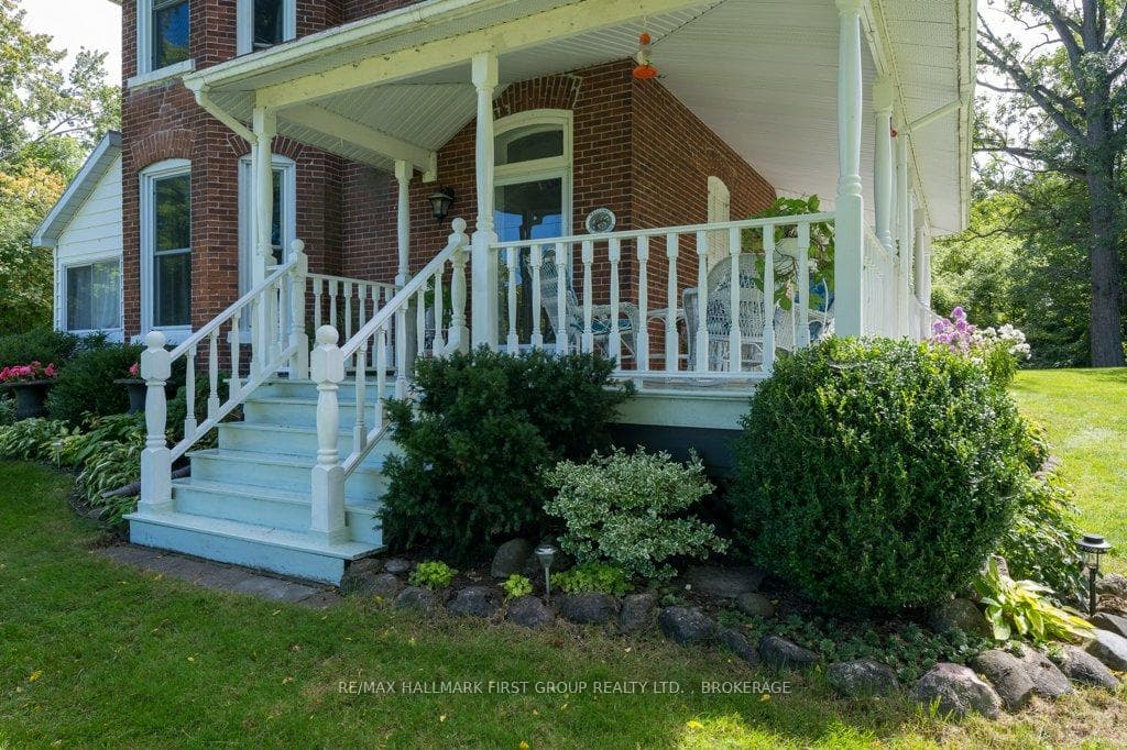 1331 Victoria Road photo 9