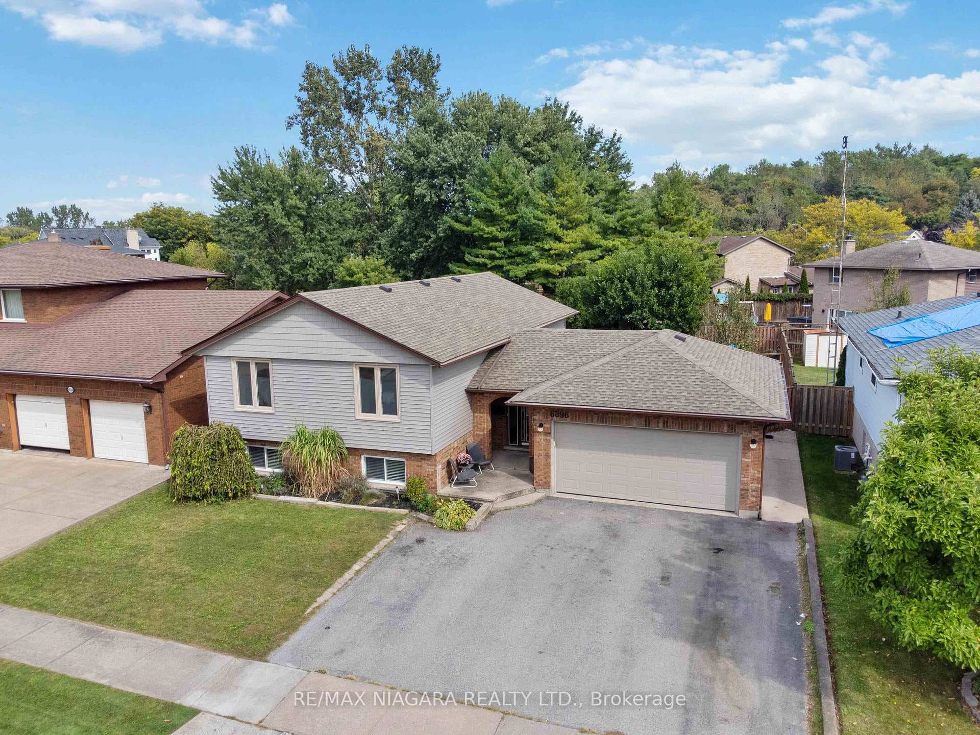 6896 Cumberland Court photo 1