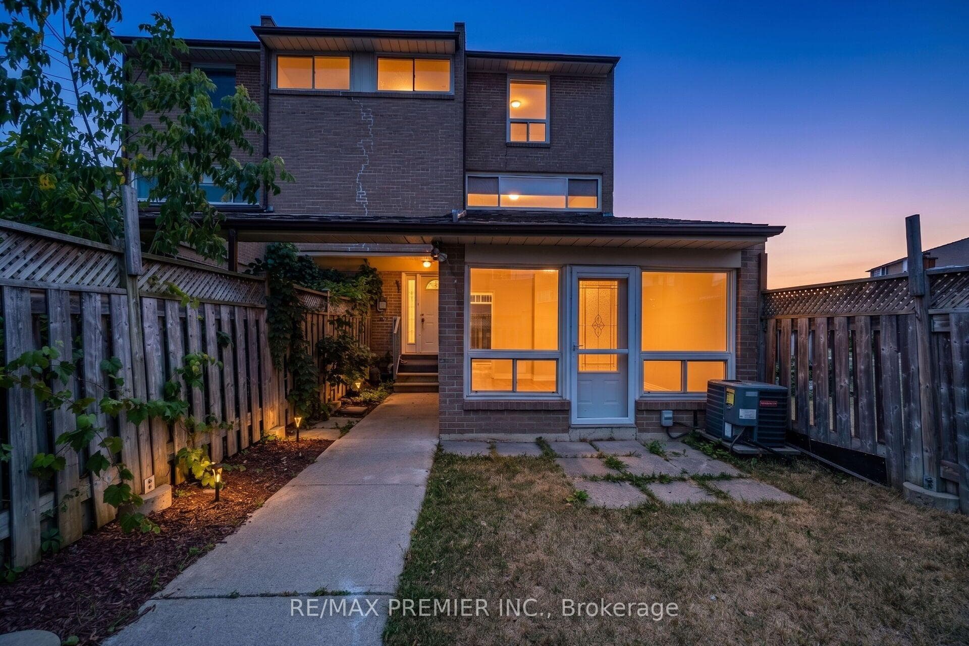 248 John Garland Boulevard Unit 82 photo 2