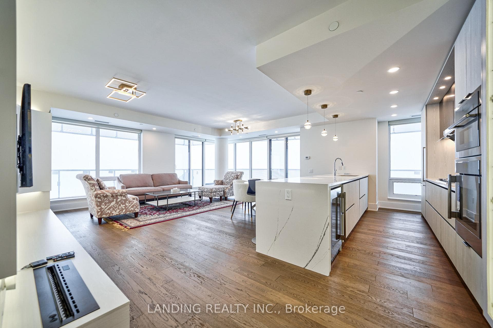 28 Freeland Street Unit 6002 photo 6