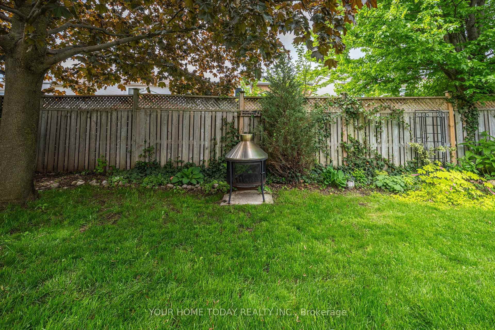 5 Curry Crescent photo 38