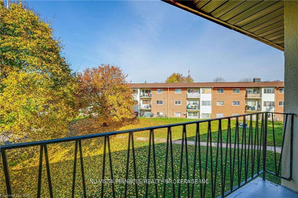 1176 Hamilton Road Unit 307 photo 17