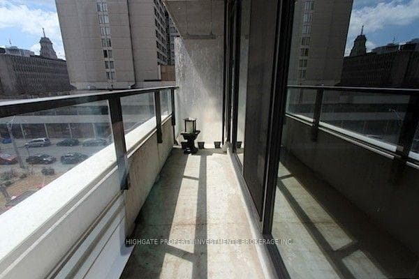111 Elizabeth Street Unit 608 photo 11