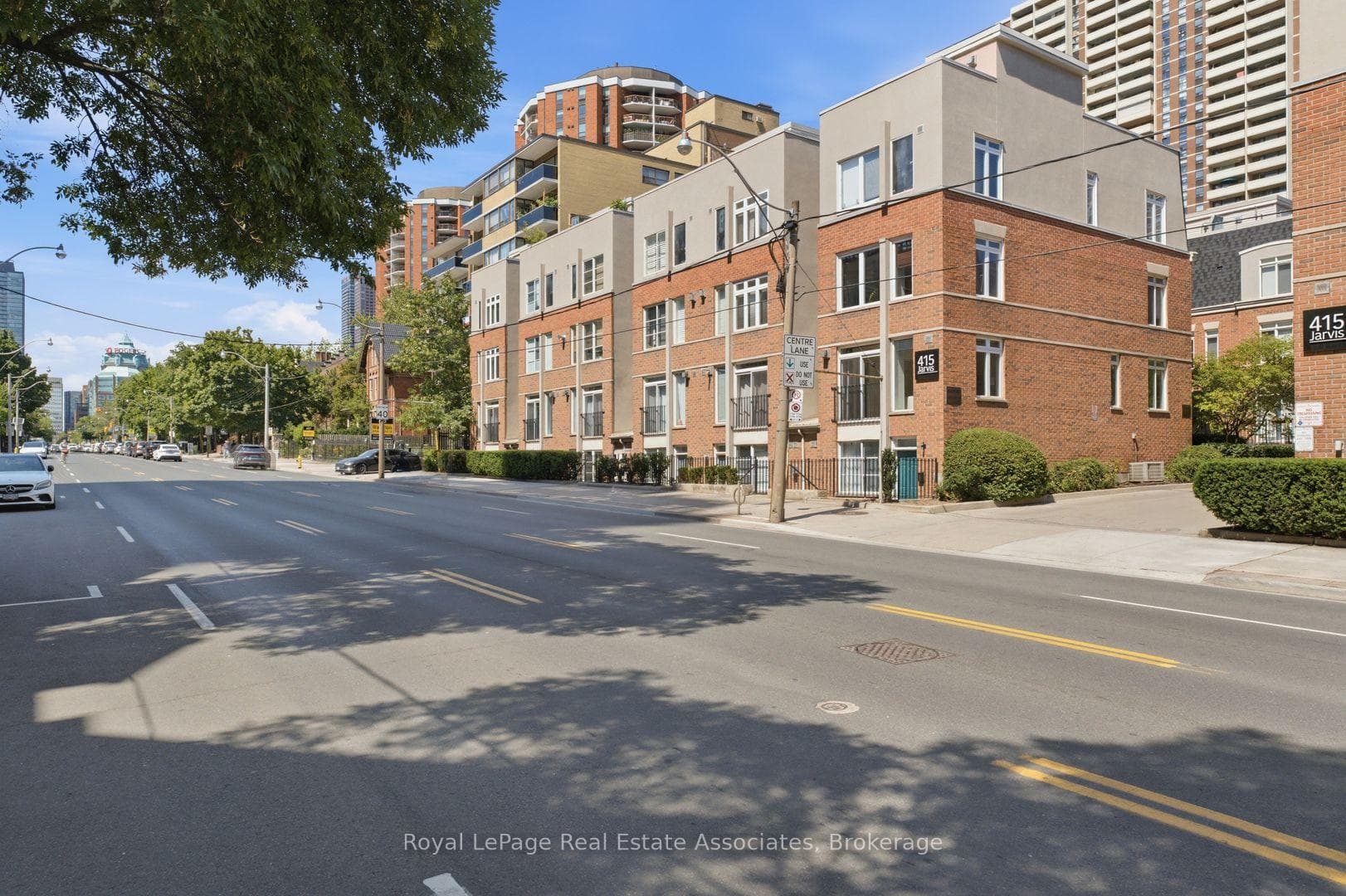 415 Jarvis Street Unit 206 photo 3