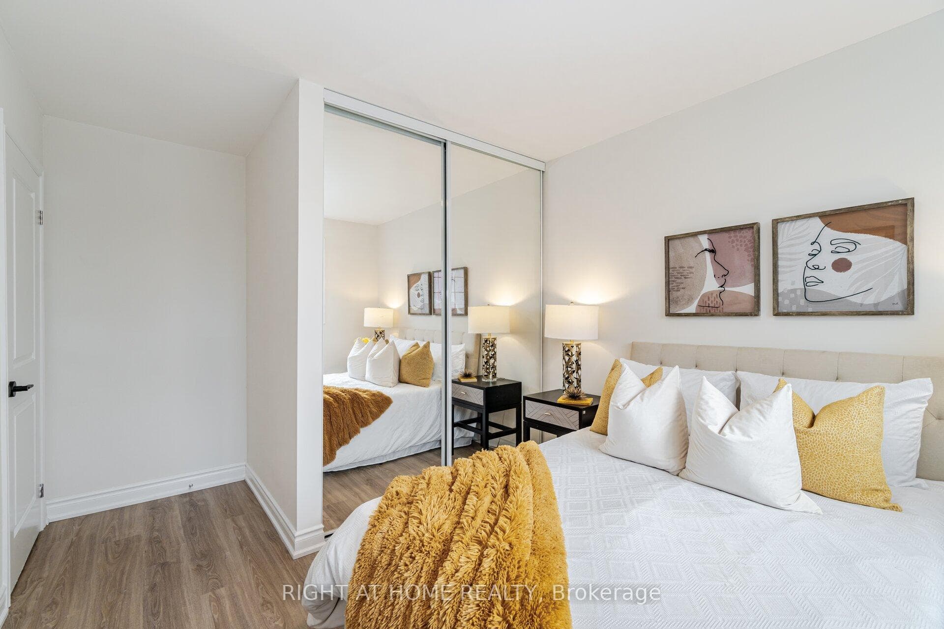 54 Plumbrook Crescent photo 28