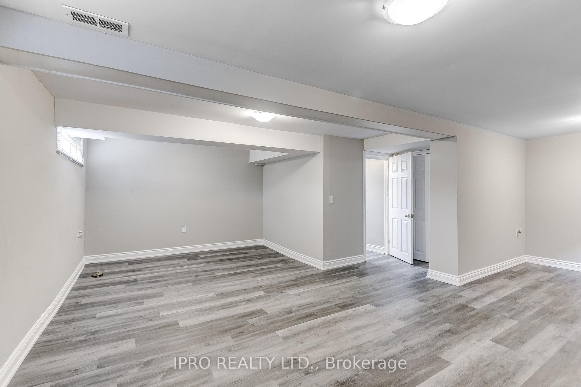 31 Burgby Avenue photo 14
