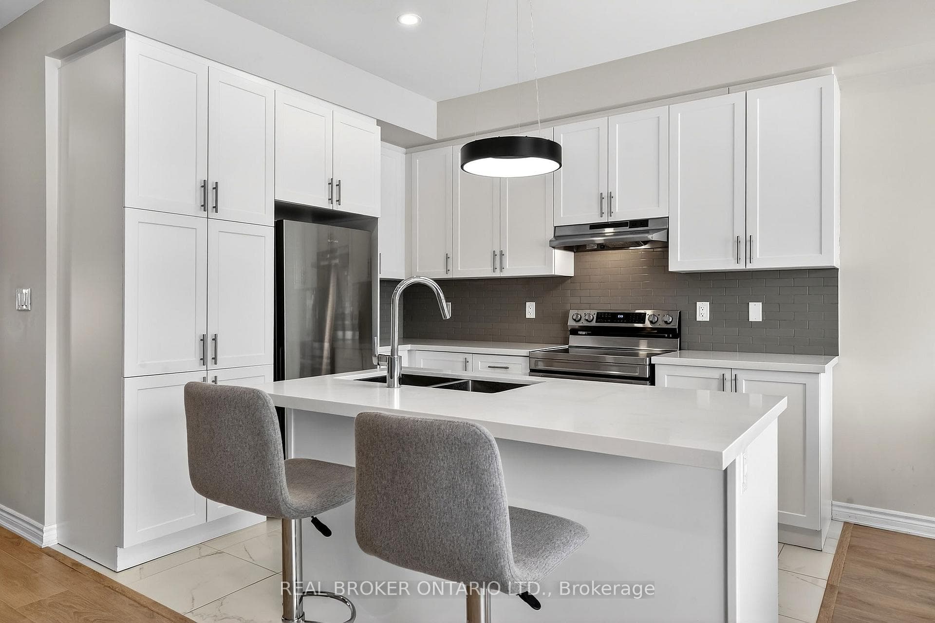 45 Sapphire Way photo 7