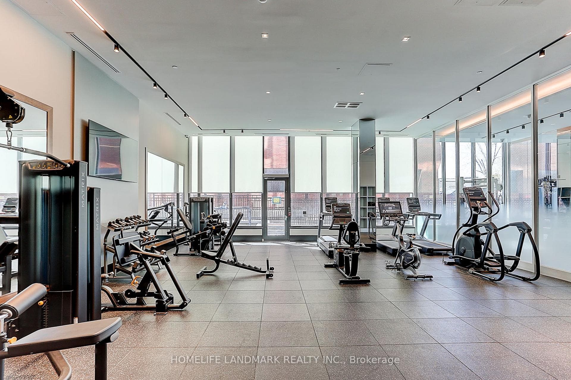 250 Lawrence Avenue Unit 108 photo 33