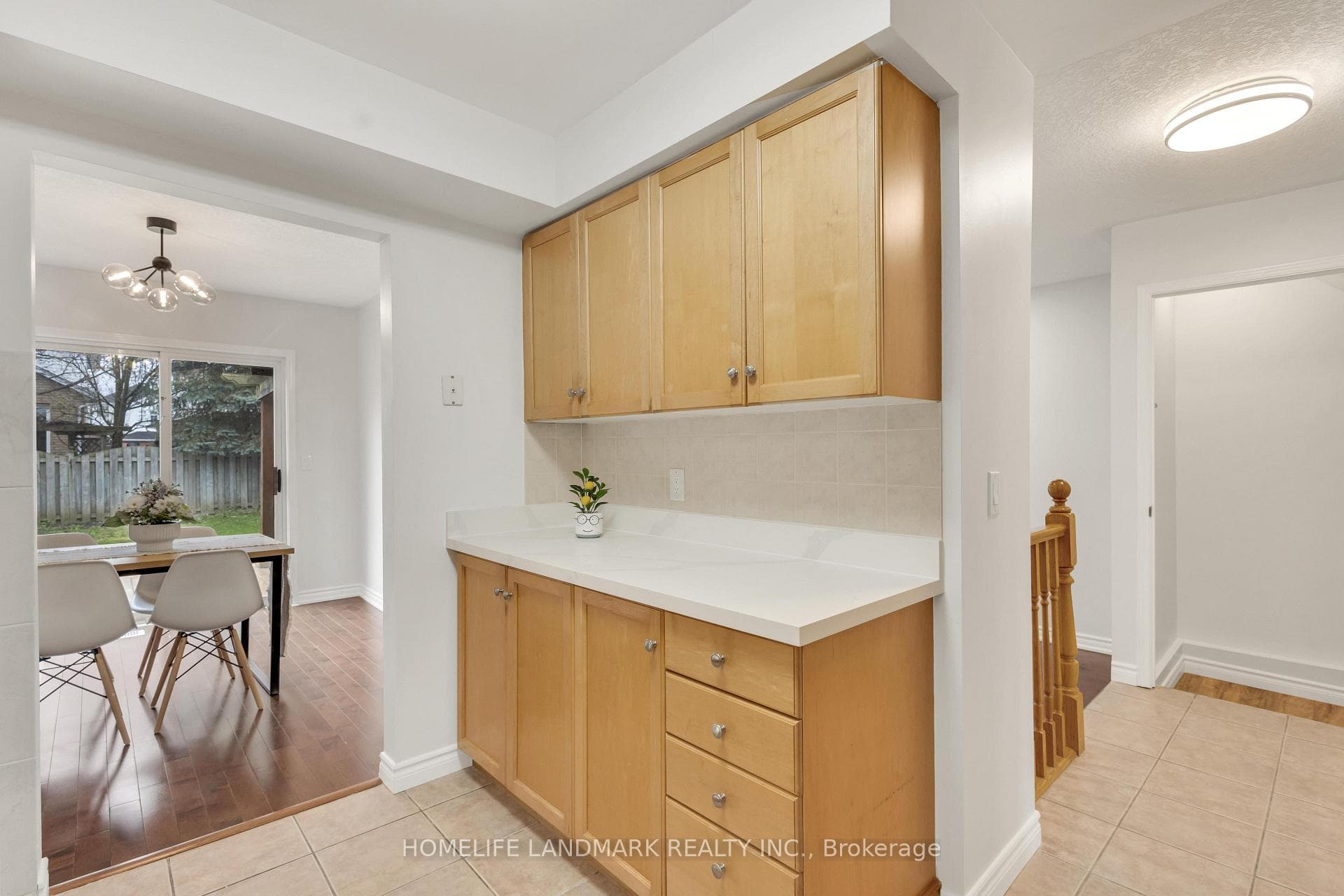 366 HAVENDALE Crescent photo 8