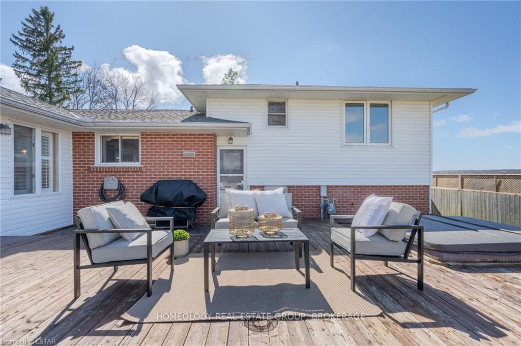 21776 RICHMOND Street photo 17