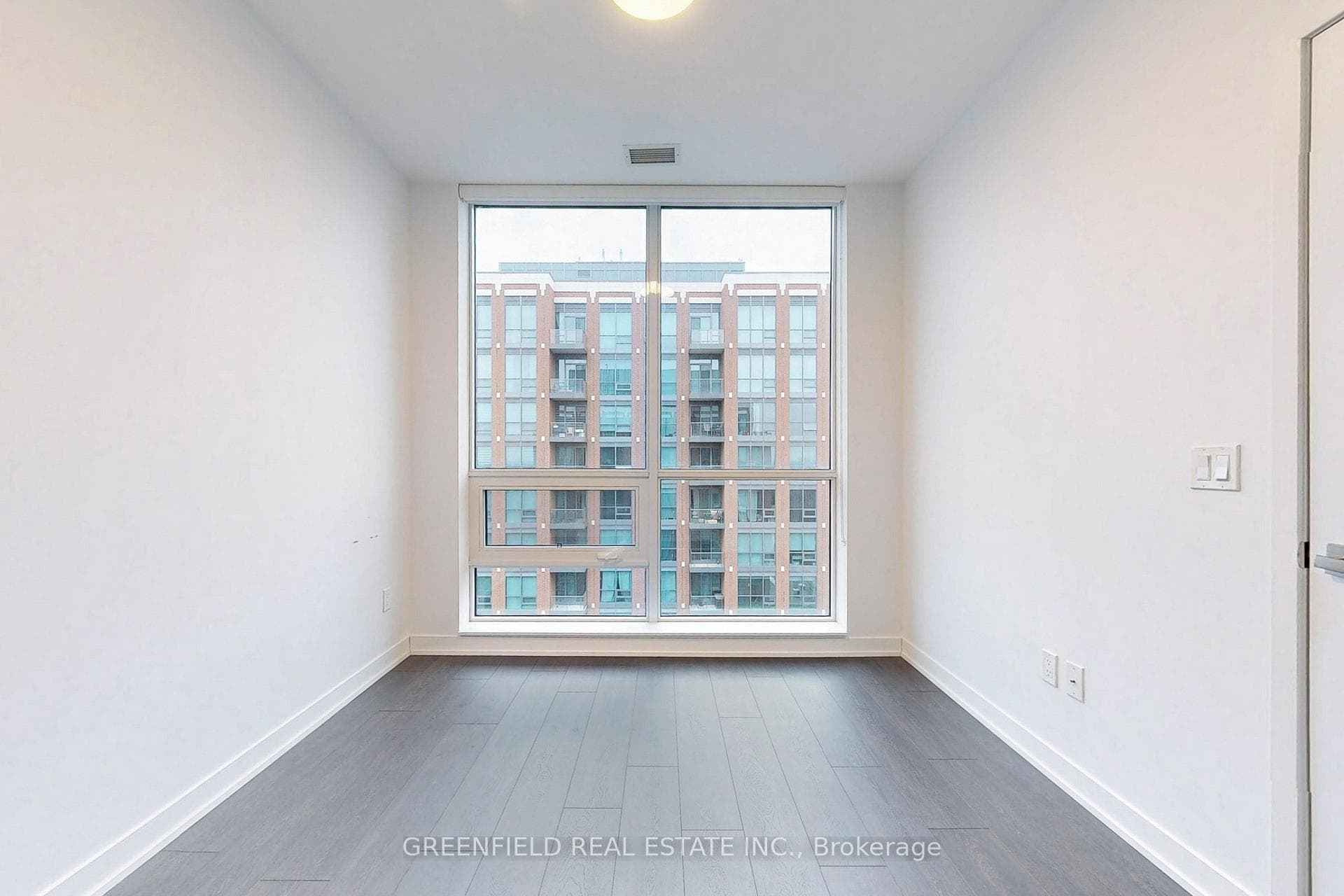 31 Tippett Road Unit 1408 photo 9