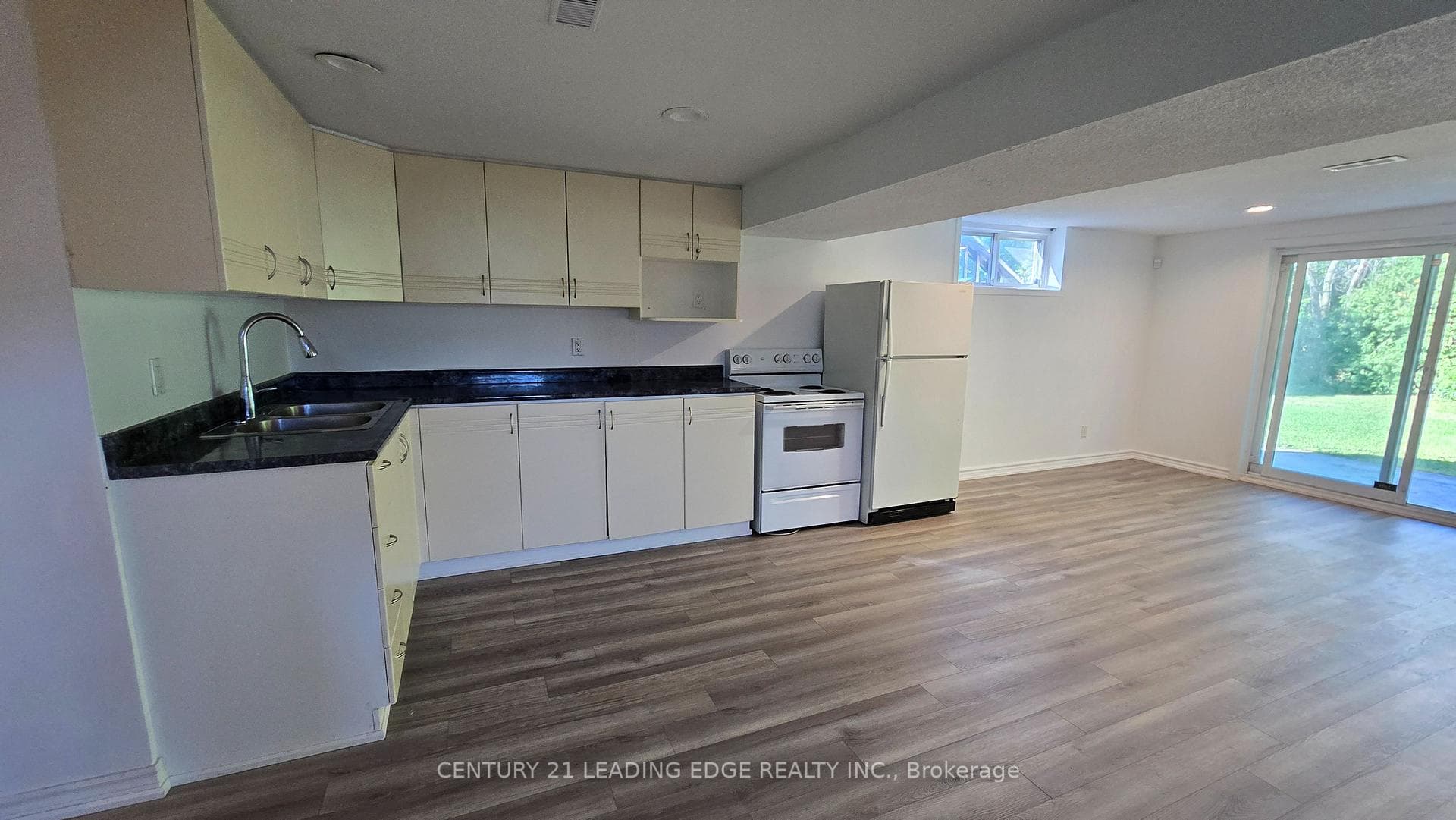 42 Arkona Drive Unit Bsmt photo 5