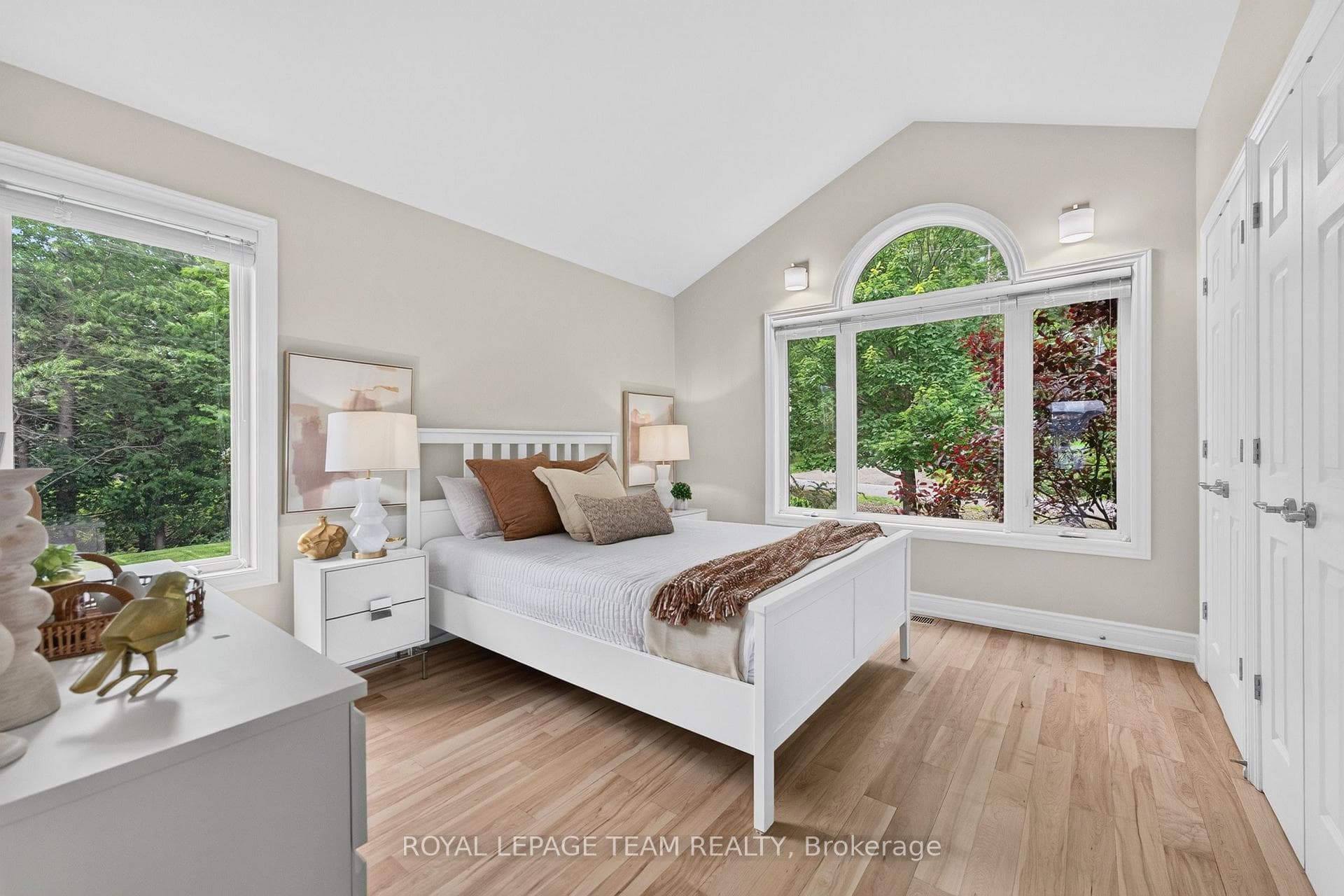 3778 Armitage Avenue photo 32