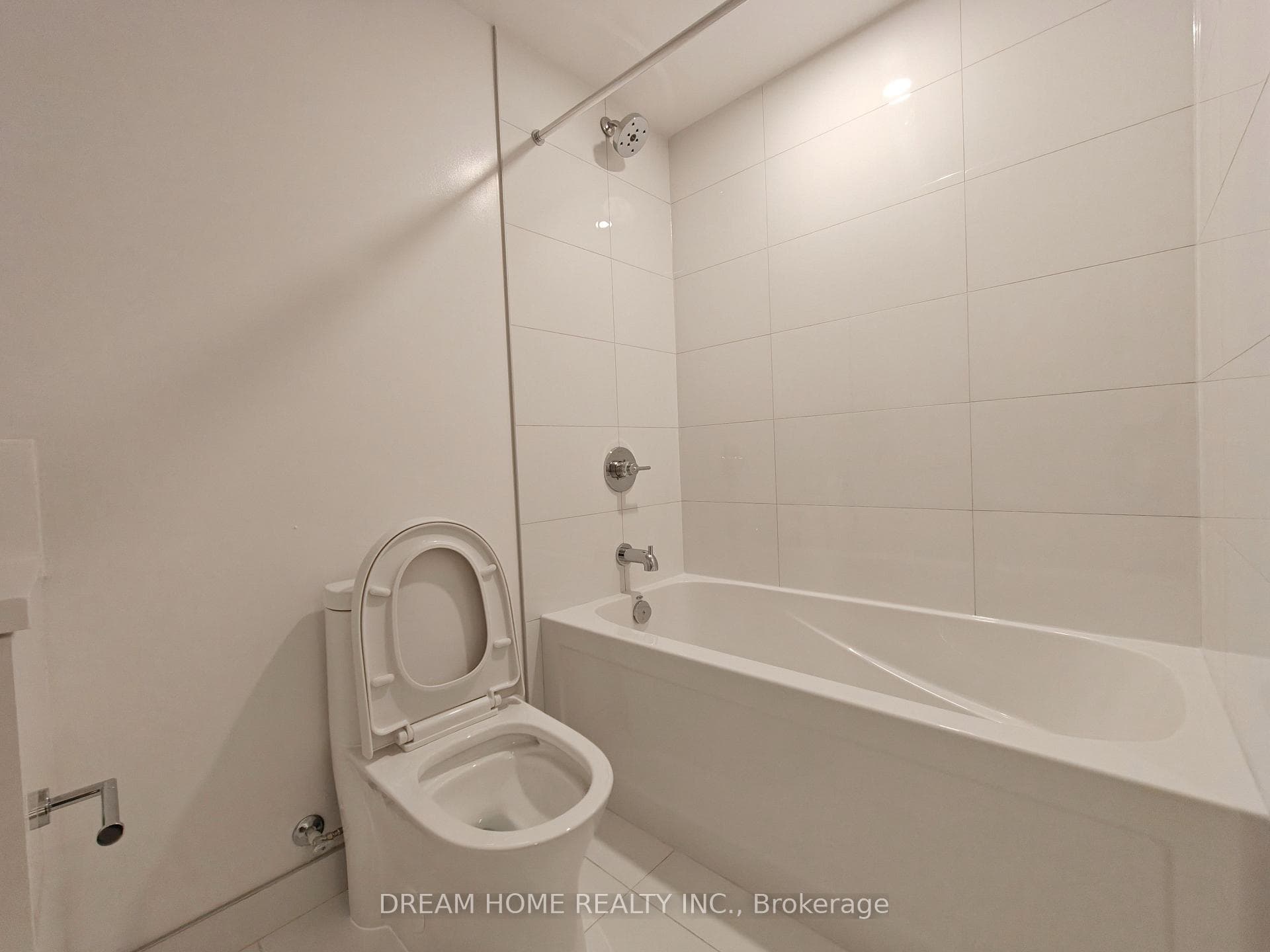 238 Simcoe Street Unit 1107 photo 16