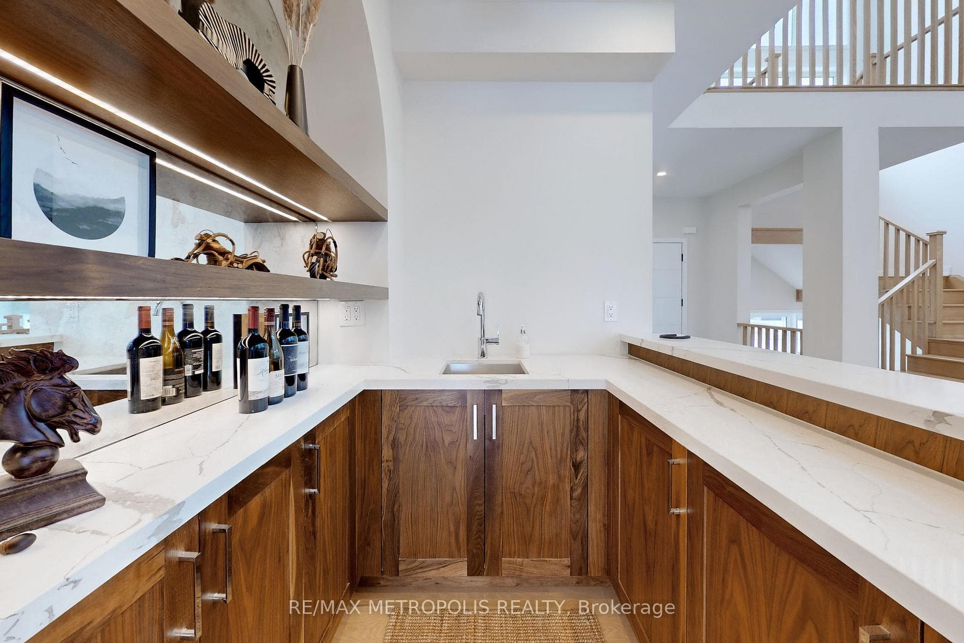 104 Stoneleigh Drive photo 7