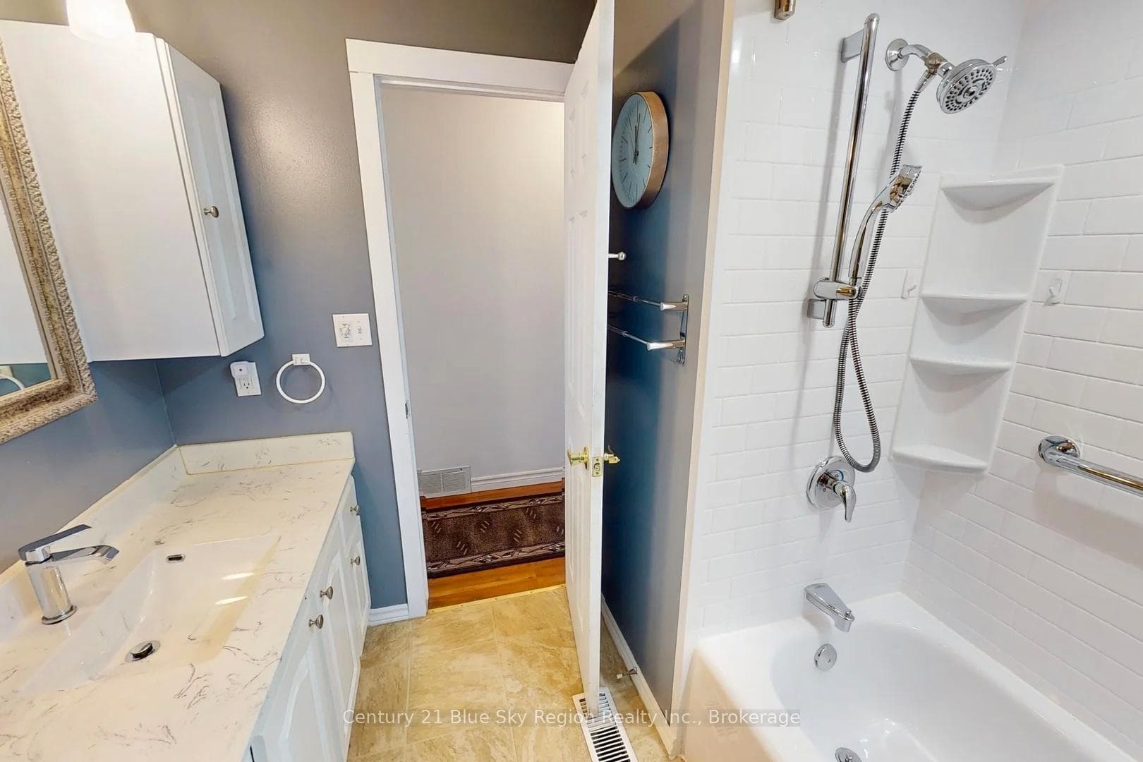 896 Norman Avenue photo 19