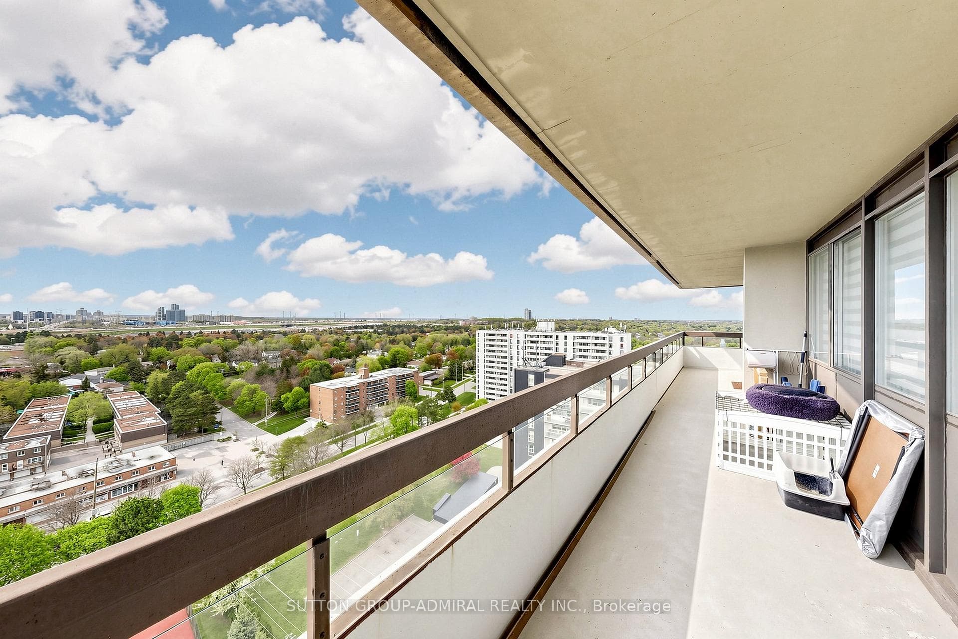 8111 Yonge Street Unit 1809 photo 28