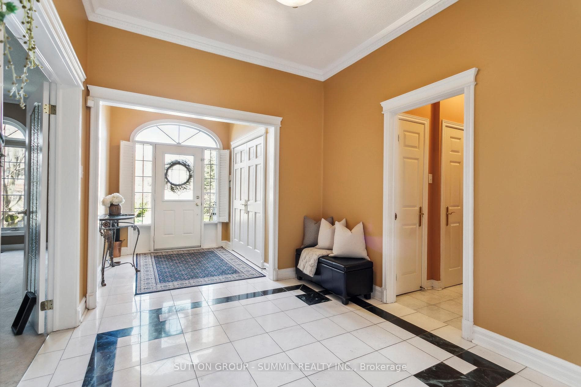 5248 FOREST RIDGE Drive photo 4