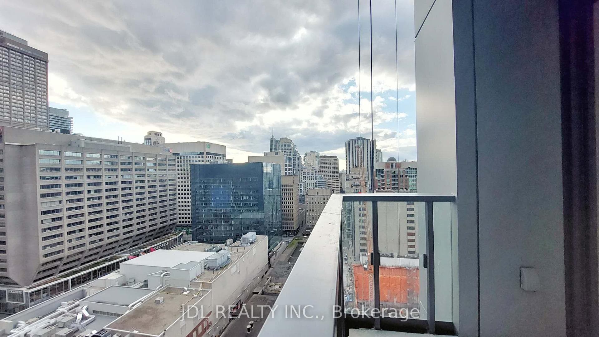 8 Cumberland Street Unit 1703 photo 10