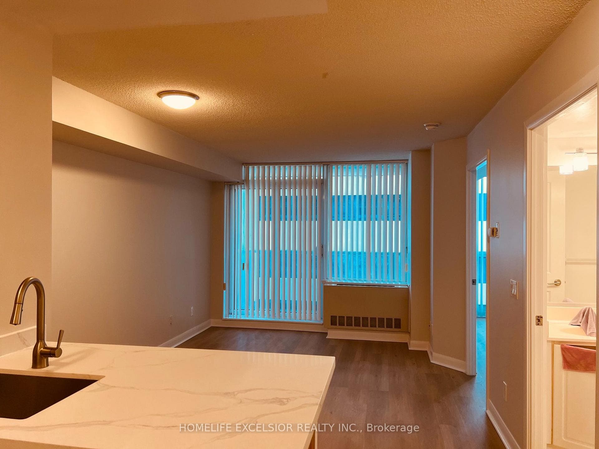 4968 Yonge Street Unit 1015 photo 8