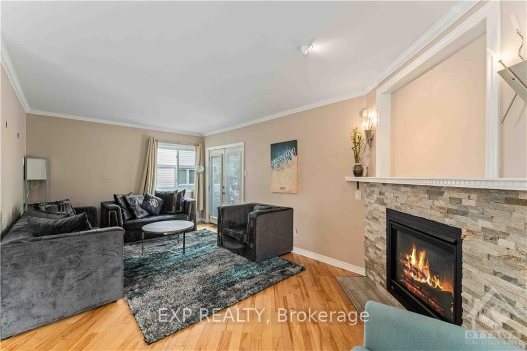 25 HUNTERSFIELD Drive photo 6