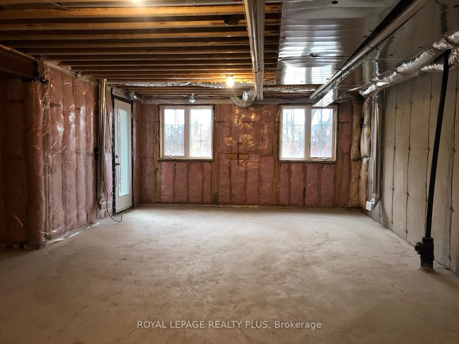 55 Riverwalk Drive photo 15