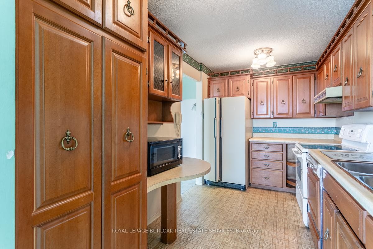 2055 Upper Middle Road Unit PH5 photo 6
