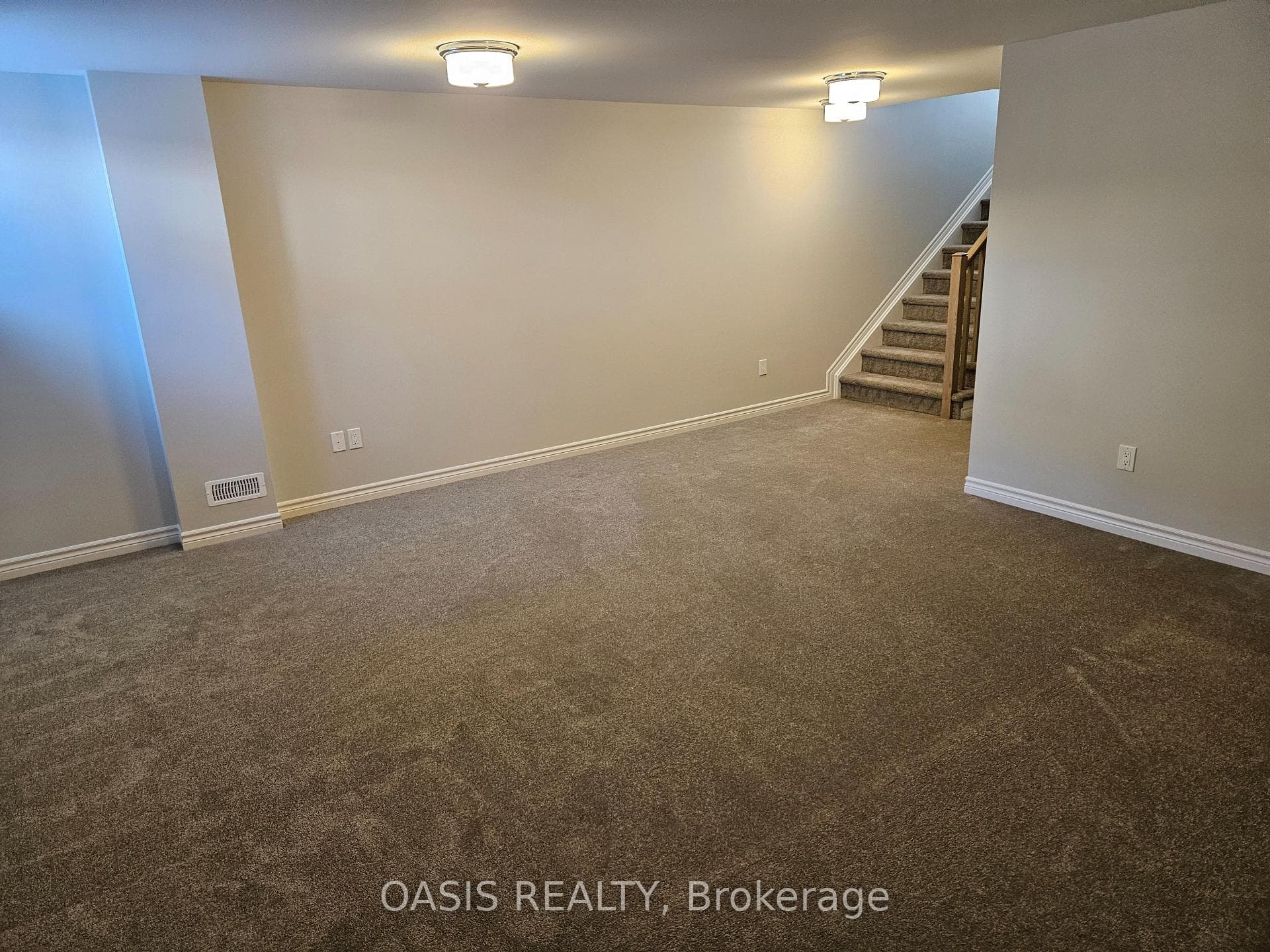 528 Sonmarg Crescent photo 17