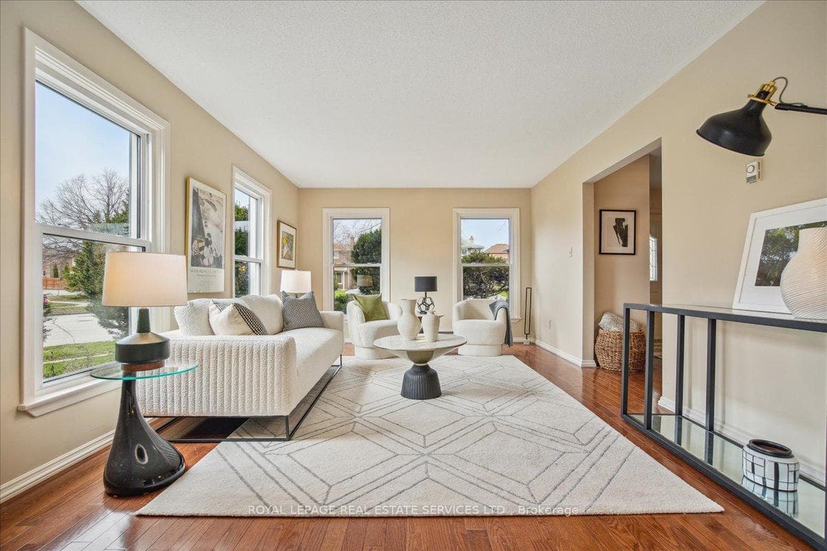 23 Morgandale Crescent photo 5
