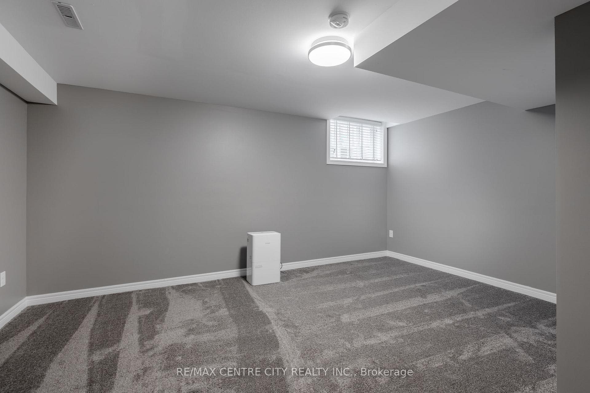 1838 Foxwood Avenue photo 31