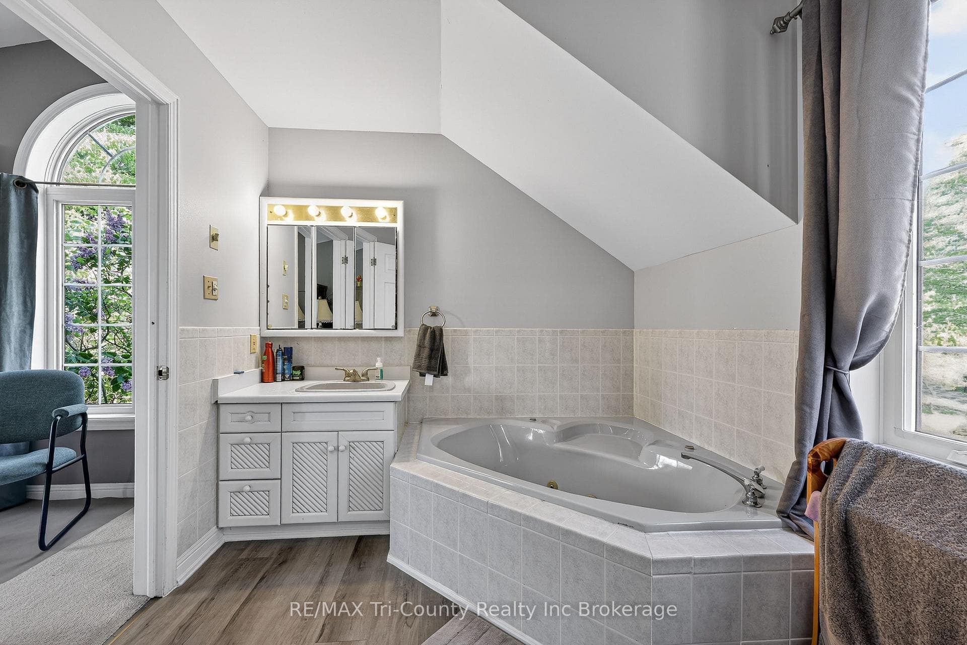 9088 Culloden Road photo 22