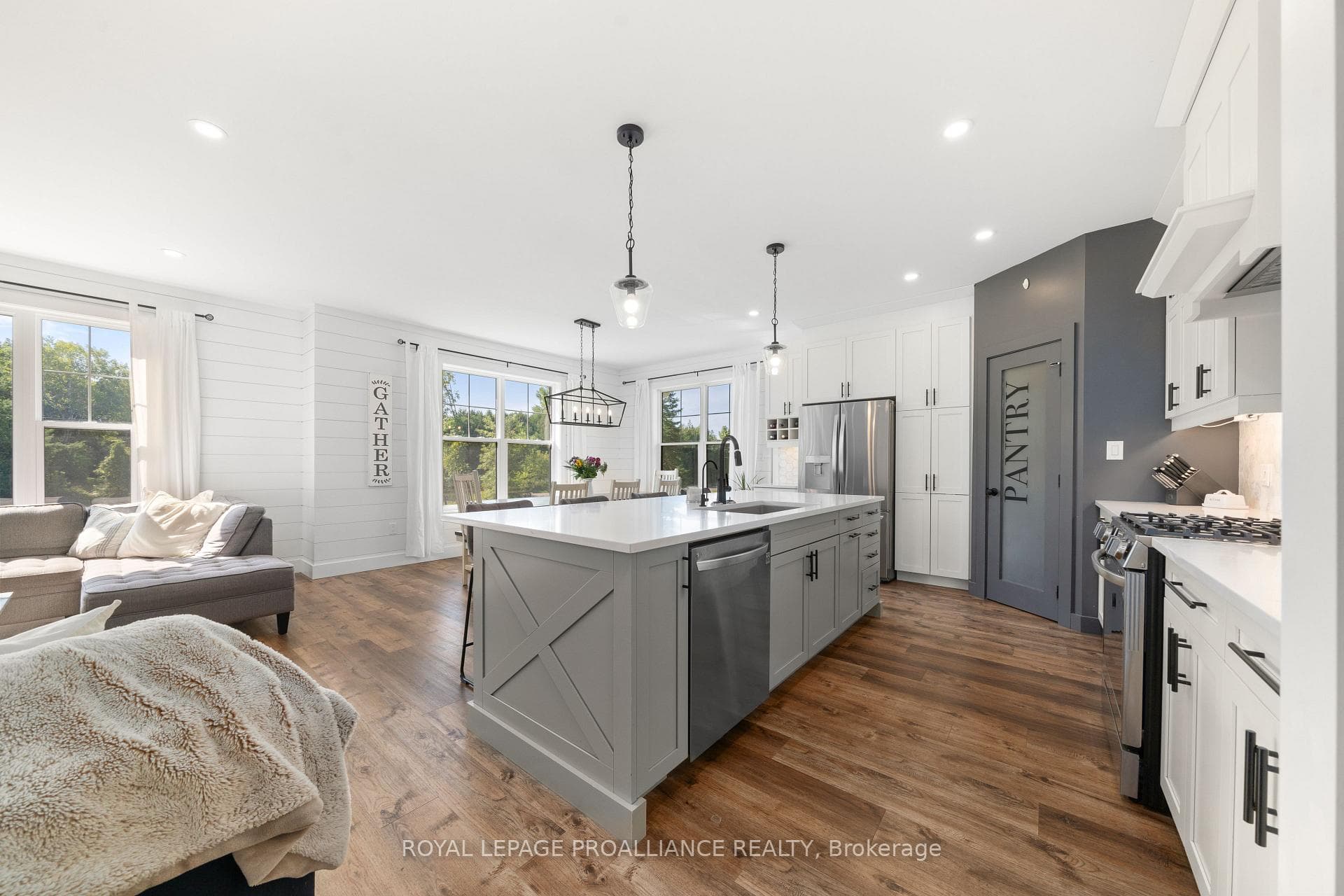 985 Moira Road photo 12