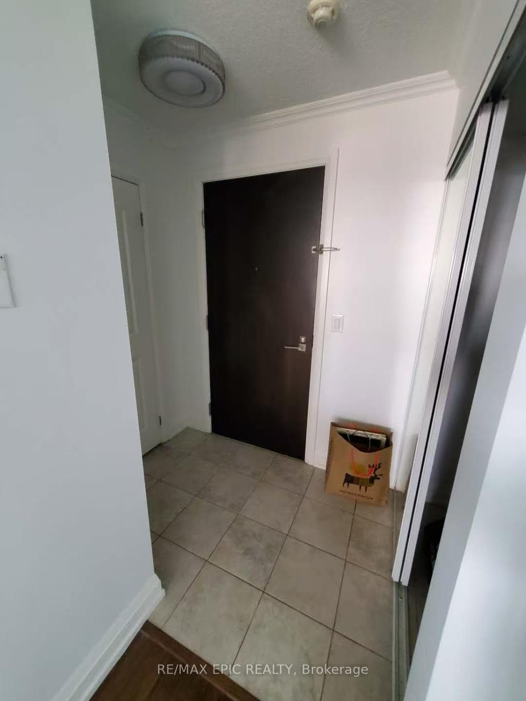 1070 Sheppard Avenue Unit 1012 photo 4