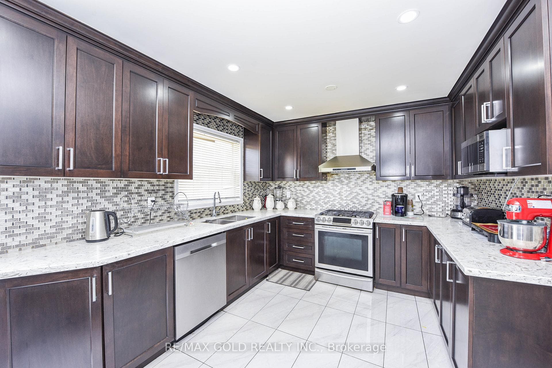 12 Honeyview Place photo 12
