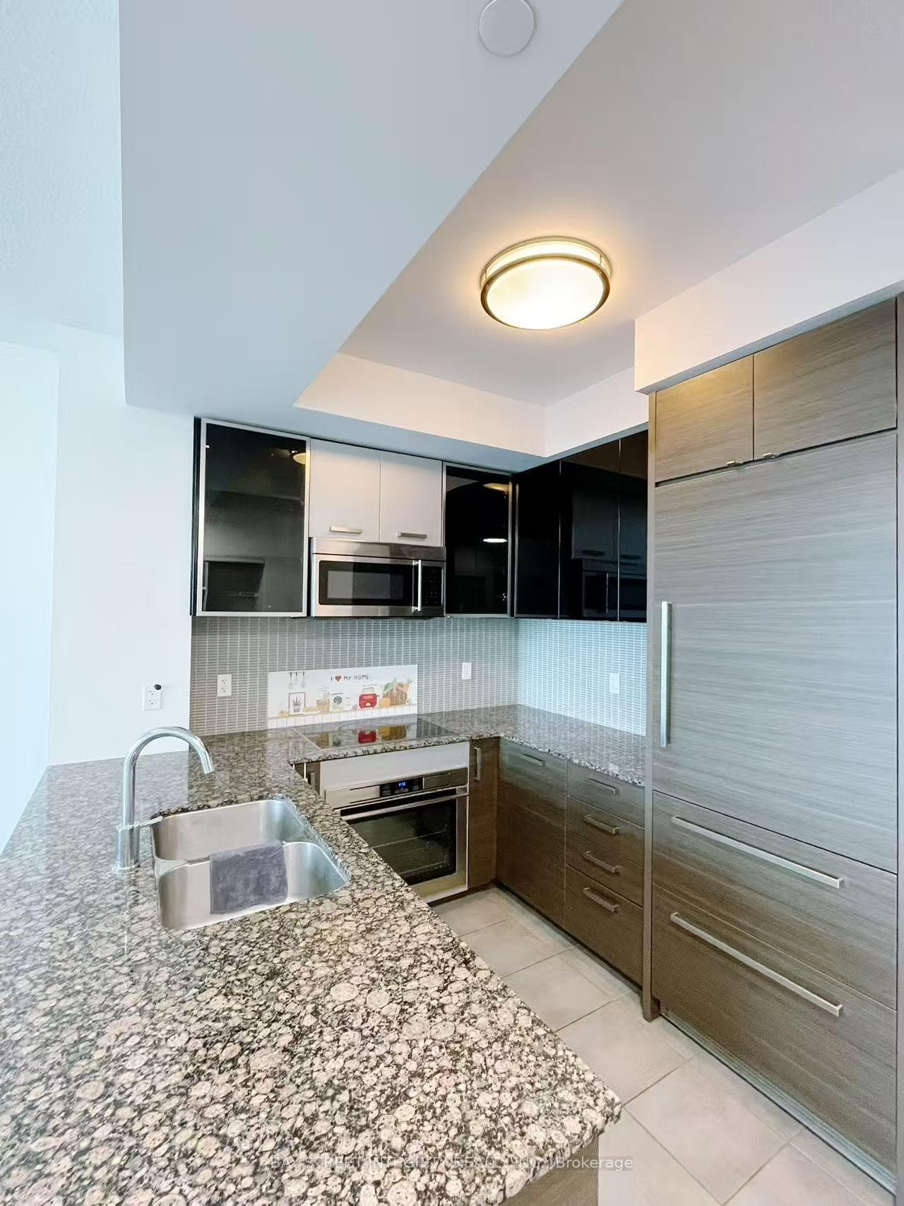 5162 Yonge Street Unit 3506 photo 2