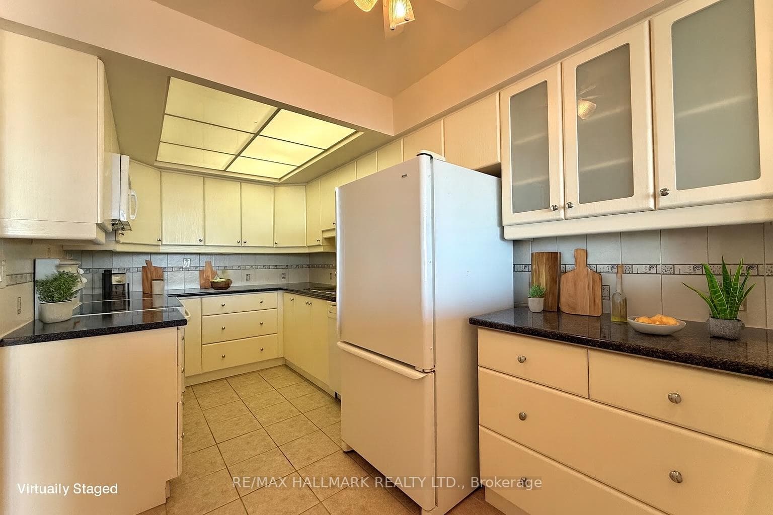121 Ling Road Unit 1801 photo 11