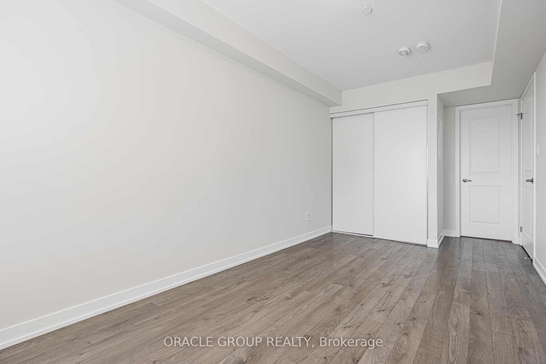 1460 Whites Road Unit 301 photo 11