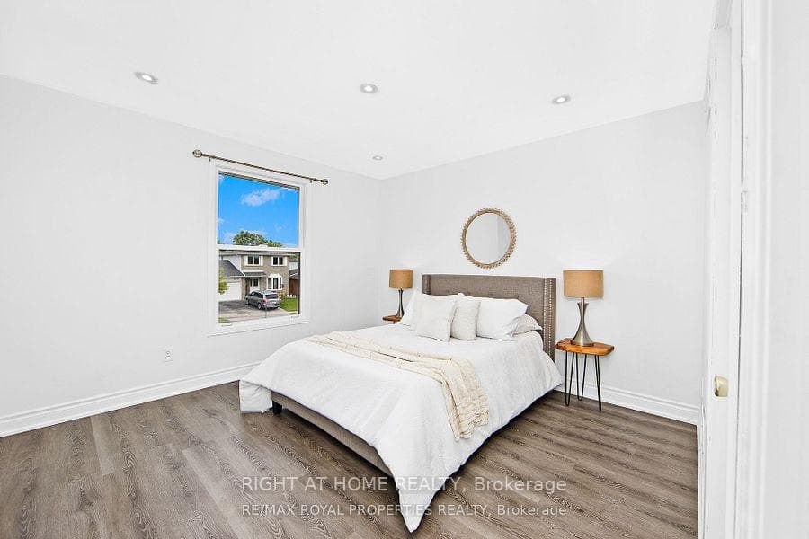 560 Bristol Road photo 14