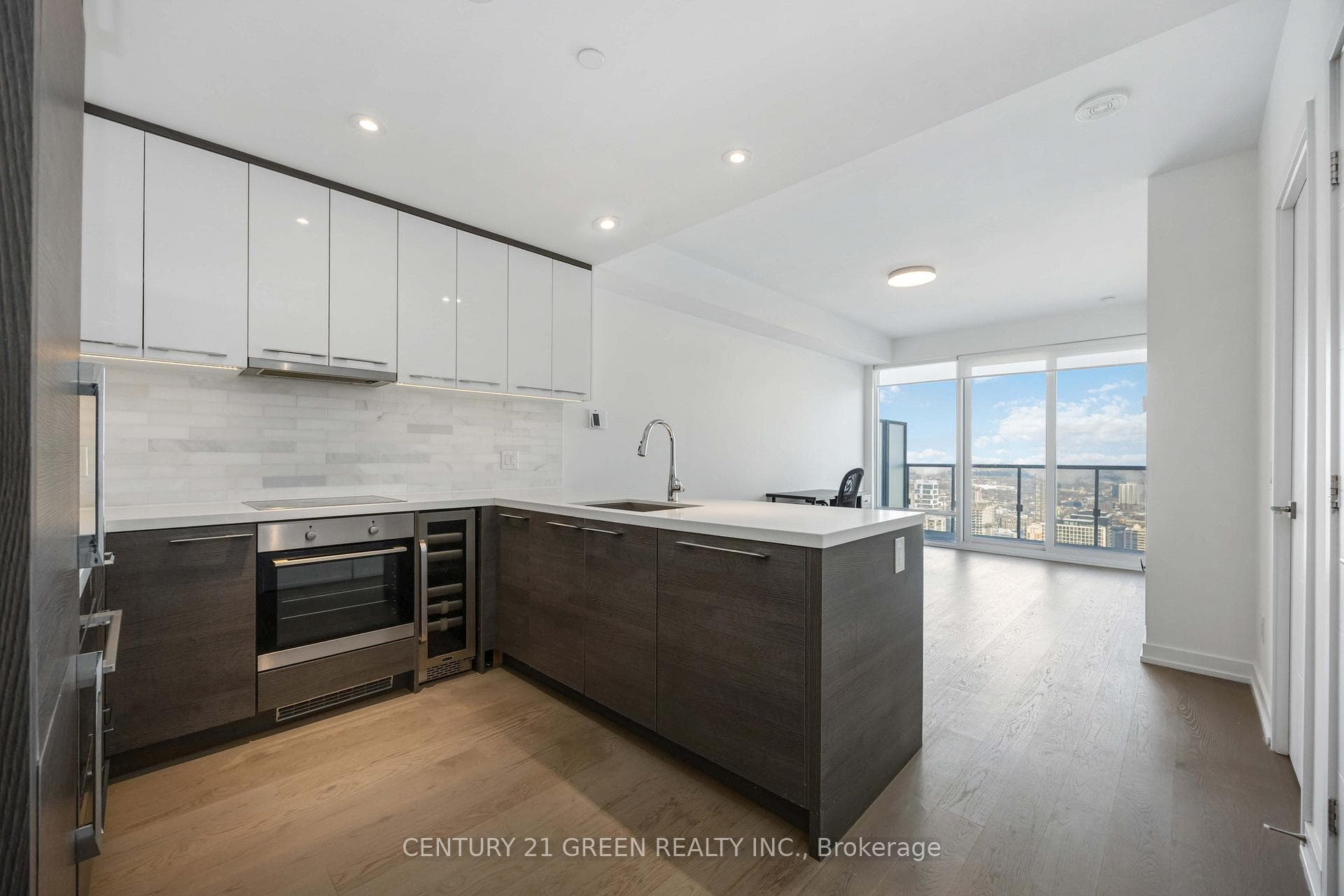 488 University Avenue Unit 4006 photo 15