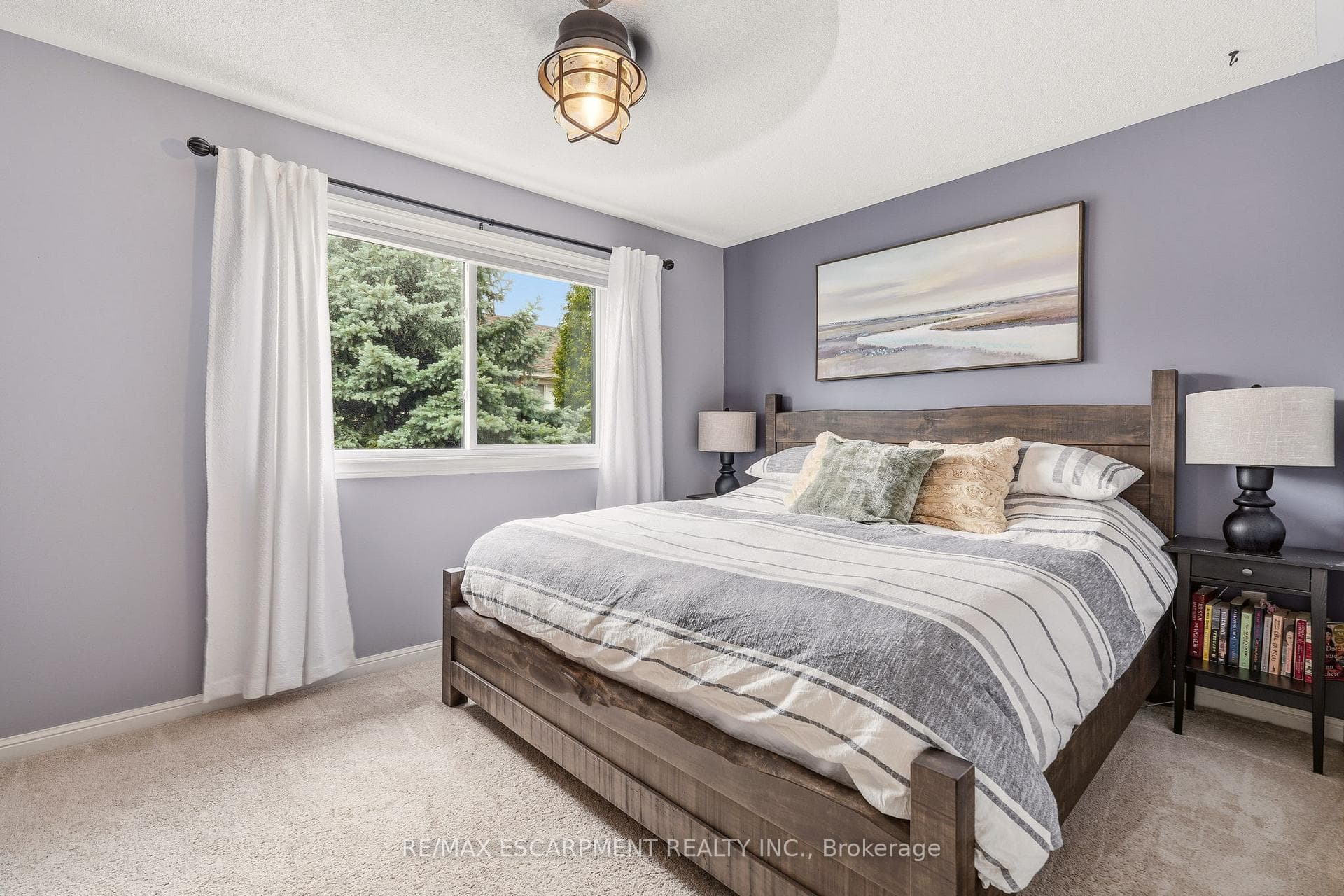 2089 Broadleaf Crescent photo 17